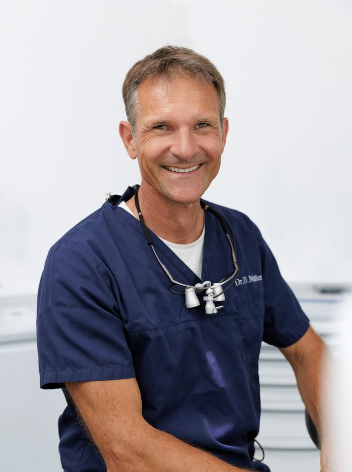 Portrait von Dr. med. dent. Daniel Müller der Zahnheilkunde Bodensee